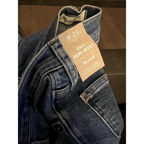 NWT Madewell Cali Demi-Boot Jeans in Dorrance Wash size 25 - Picture 2 of 5